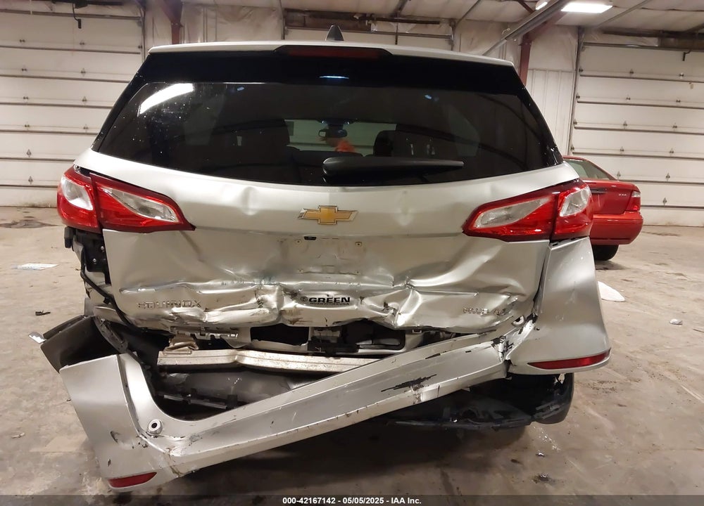 2020 CHEVROLET EQUINOX VIN: 2GNAXUEV8L6198096