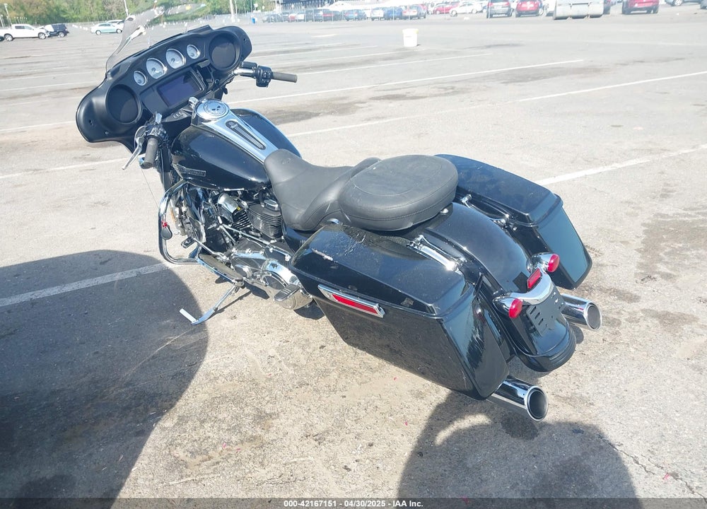 2023 HARLEY-DAVIDSON FLHX VIN: 1HD1KBC19PB630675