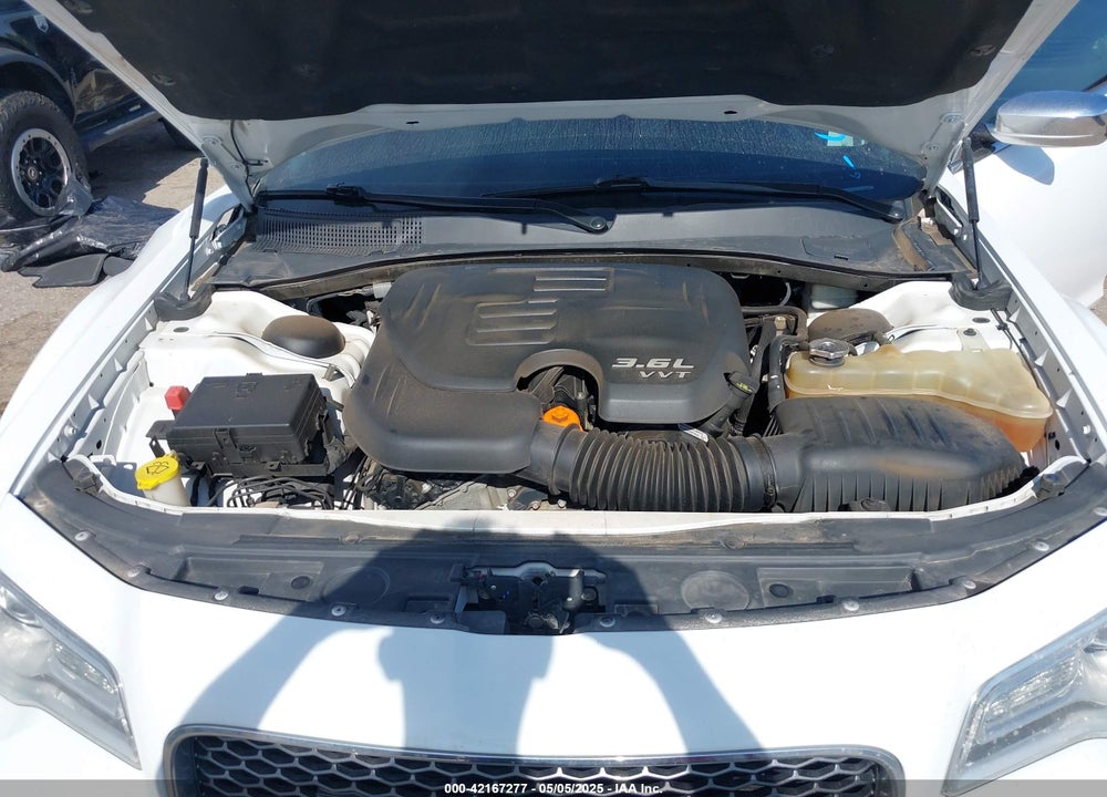 2015 CHRYSLER 300C VIN: 2C3CCAEG8FH755728