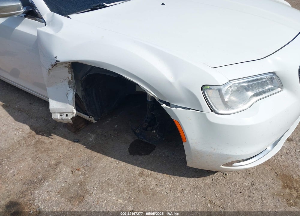 2015 CHRYSLER 300C VIN: 2C3CCAEG8FH755728