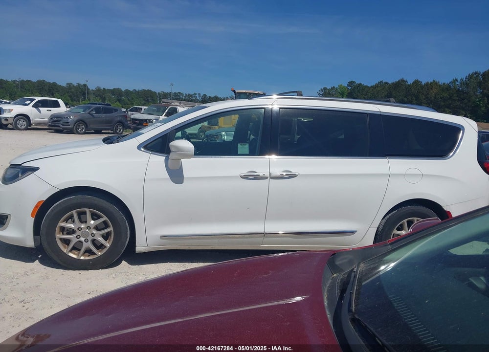 2020 CHRYSLER PACIFICA TOURING L VIN: 2C4RC1BG6LR276742