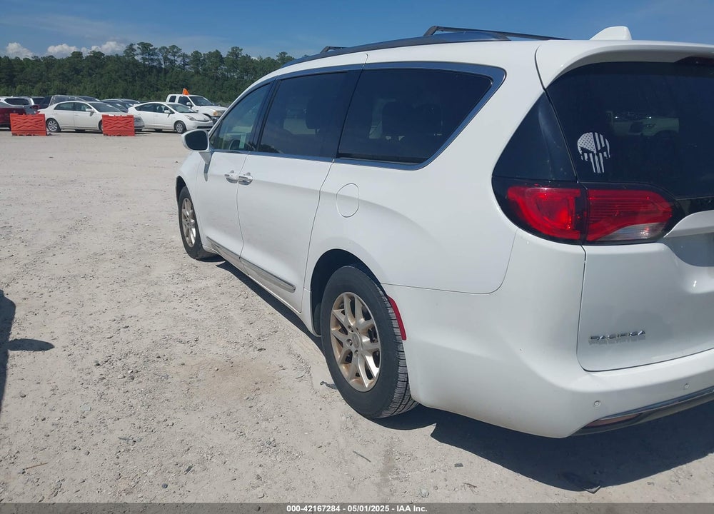2020 CHRYSLER PACIFICA TOURING L VIN: 2C4RC1BG6LR276742