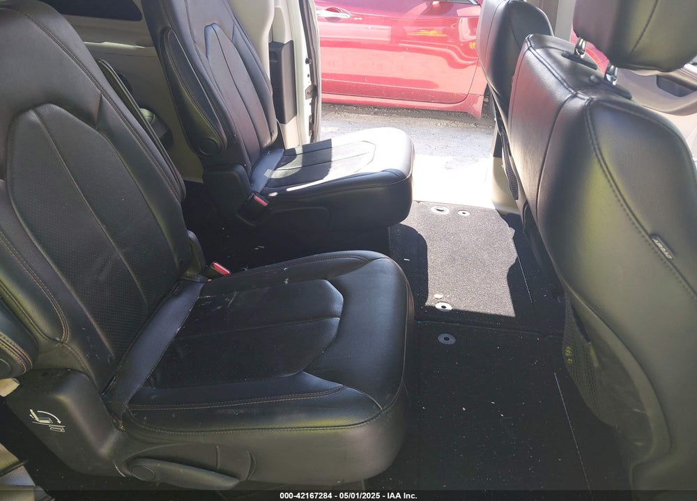 2020 CHRYSLER PACIFICA TOURING L VIN: 2C4RC1BG6LR276742