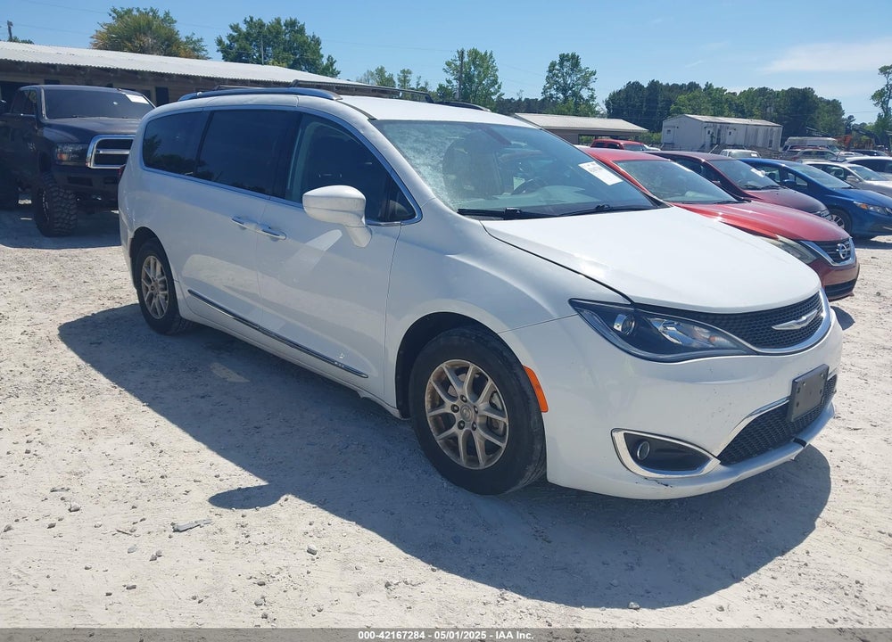 2020 CHRYSLER PACIFICA TOURING L VIN: 2C4RC1BG6LR276742