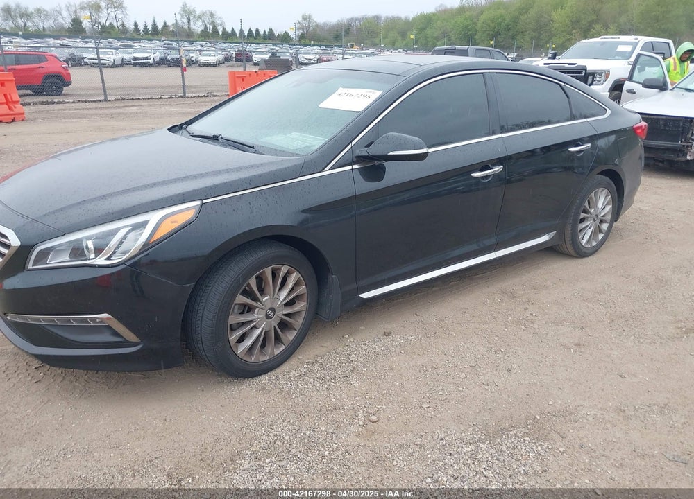 2015 HYUNDAI SONATA VIN: 5NPE34AFXFH162155