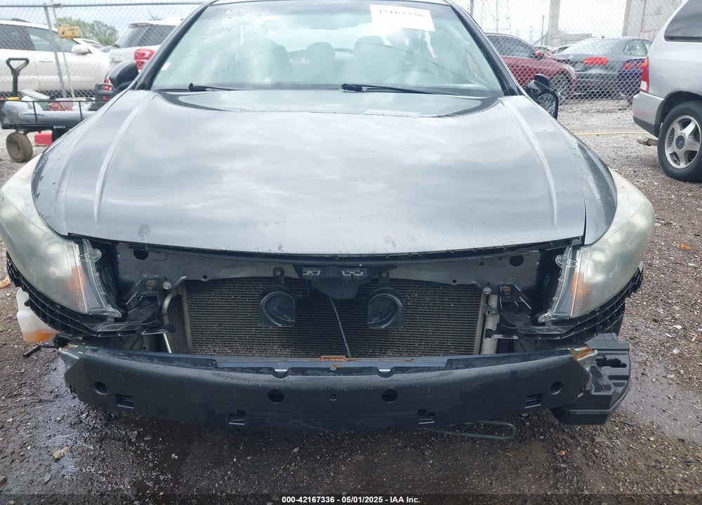 2011 HONDA ACCORD VIN: 1HGCP3F8XBA010072