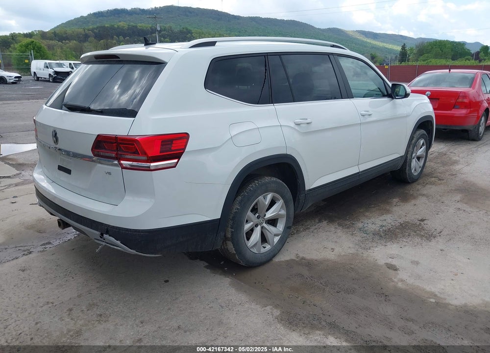 2019 VOLKSWAGEN ATLAS VIN: 1V2DR2CAXKC598265