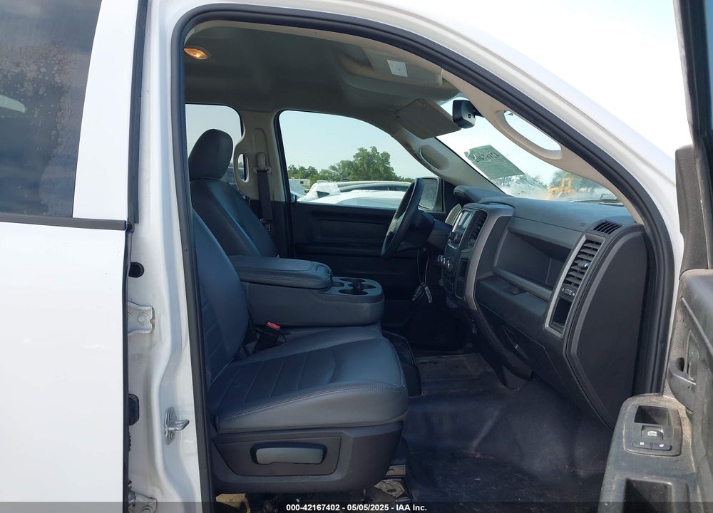 2019 RAM 1500 CLASSIC TRADESMAN 4X4 6'4 BOX VIN: 1C6RR7ST3KS688104