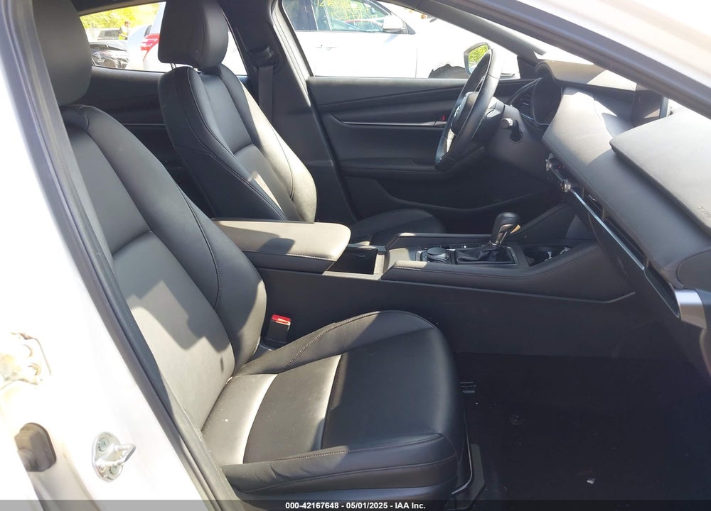 2021 MAZDA MAZDA3 HATCHBACK VIN: JM1BPBKL4M1313527