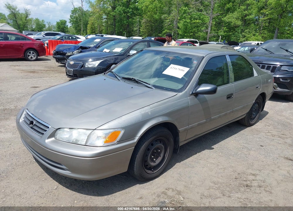 2001 TOYOTA CAMRY LE VIN: 4T1BG22KX1U072957