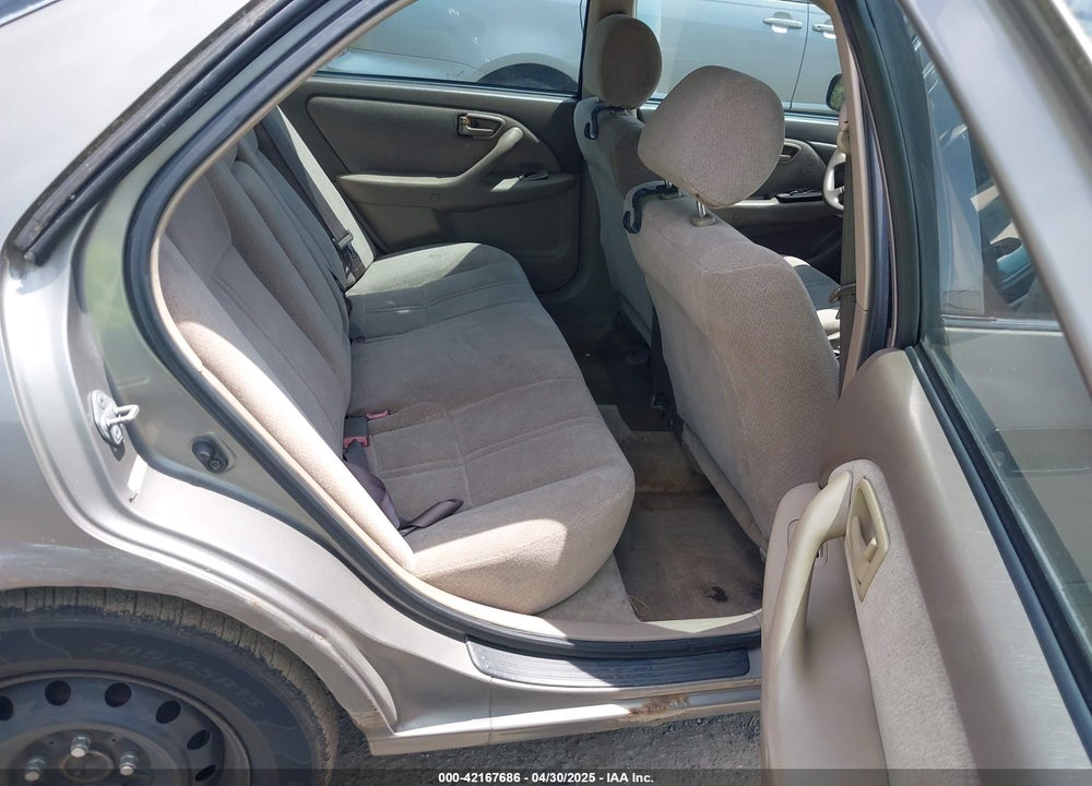 2001 TOYOTA CAMRY LE VIN: 4T1BG22KX1U072957