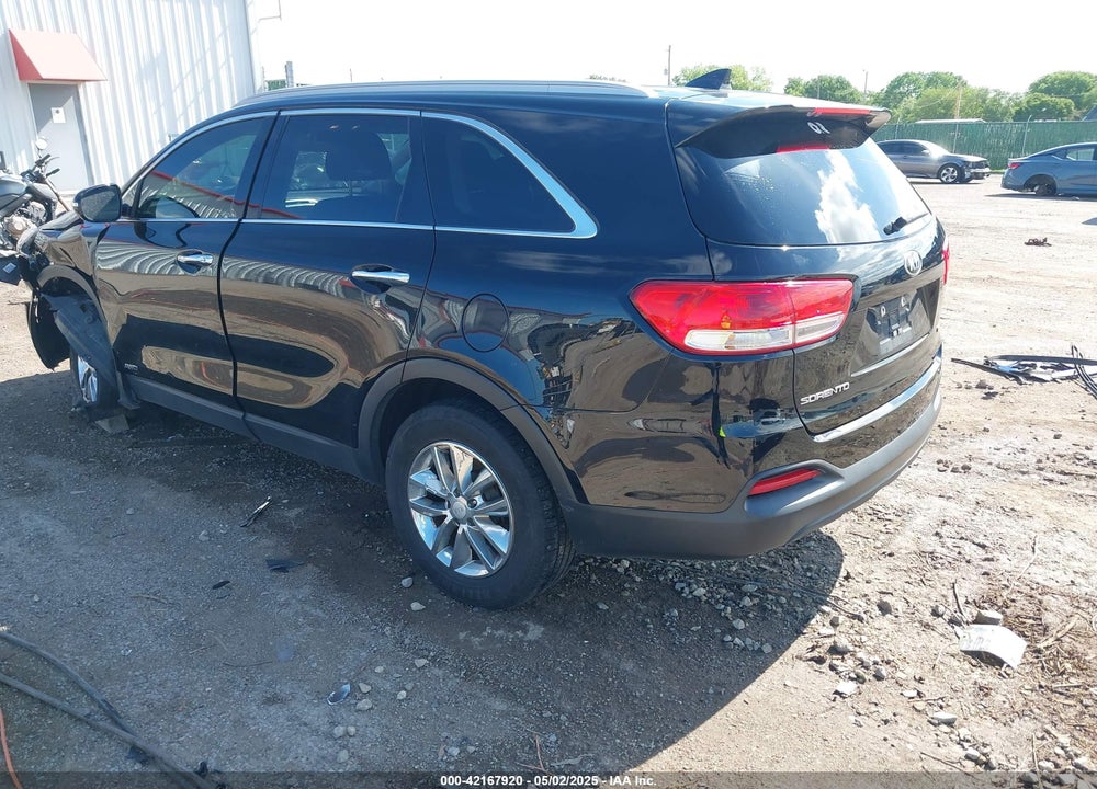 2018 KIA SORENTO VIN: 5XYPGDA31JG407573