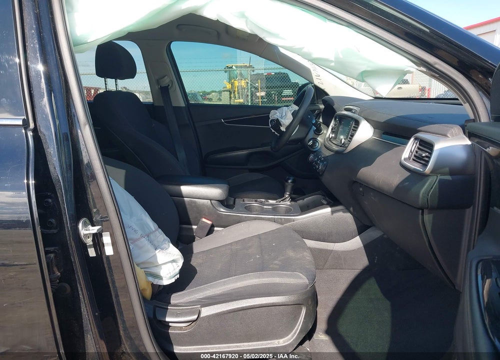 2018 KIA SORENTO VIN: 5XYPGDA31JG407573