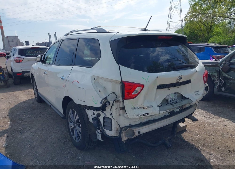 2018 NISSAN PATHFINDER SL VIN: 5N1DR2MM8JC612040