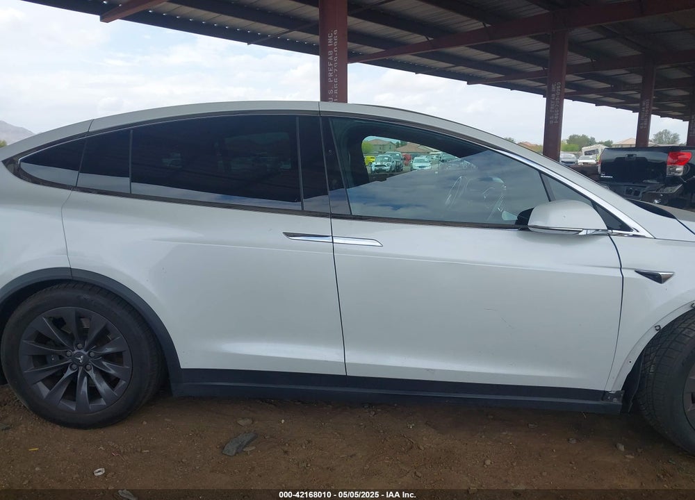 2017 TESLA MODEL X 100D/75D/90D VIN: 5YJXCBE23HF060671