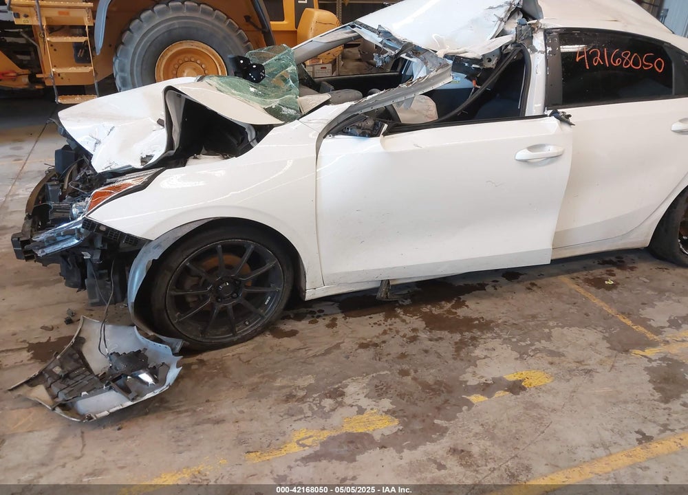 2020 KIA FORTE LXS VIN: 3KPF24AD8LE233018