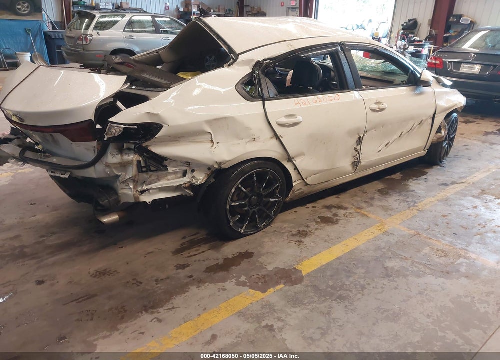 2020 KIA FORTE LXS VIN: 3KPF24AD8LE233018