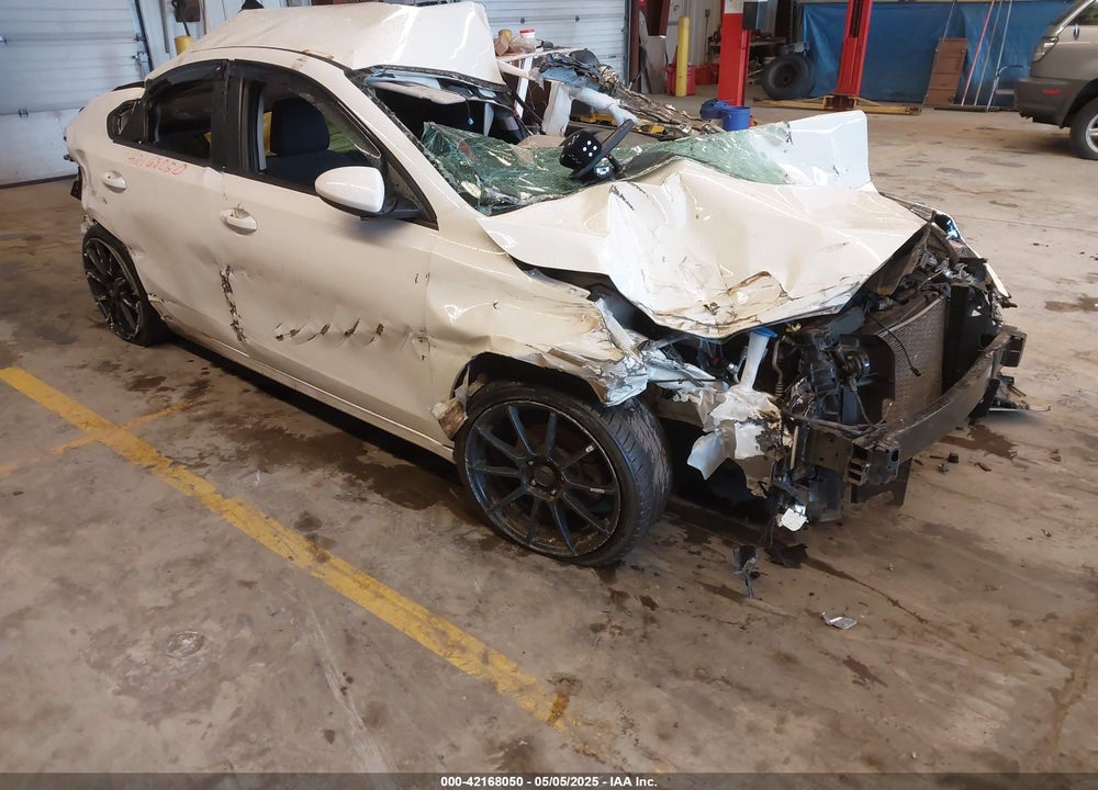 2020 KIA FORTE LXS VIN: 3KPF24AD8LE233018