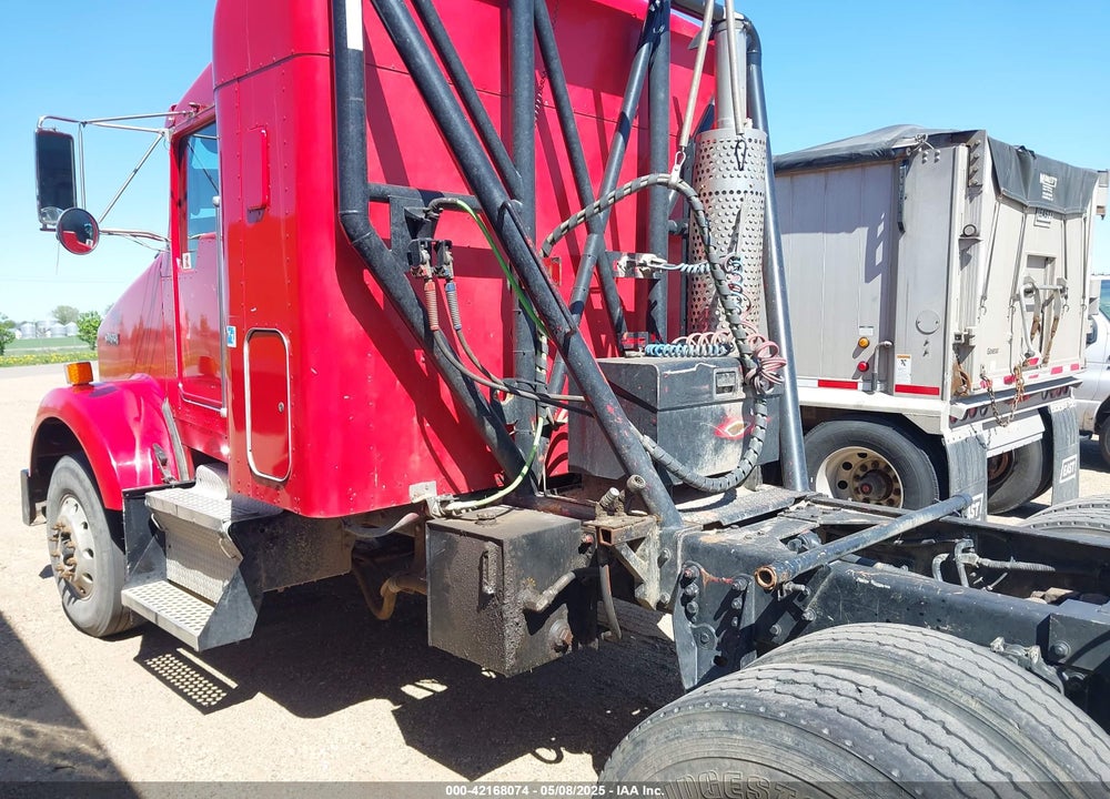 2006 KENWORTH T800 T800 VIN: 1XKDD09X36J139052