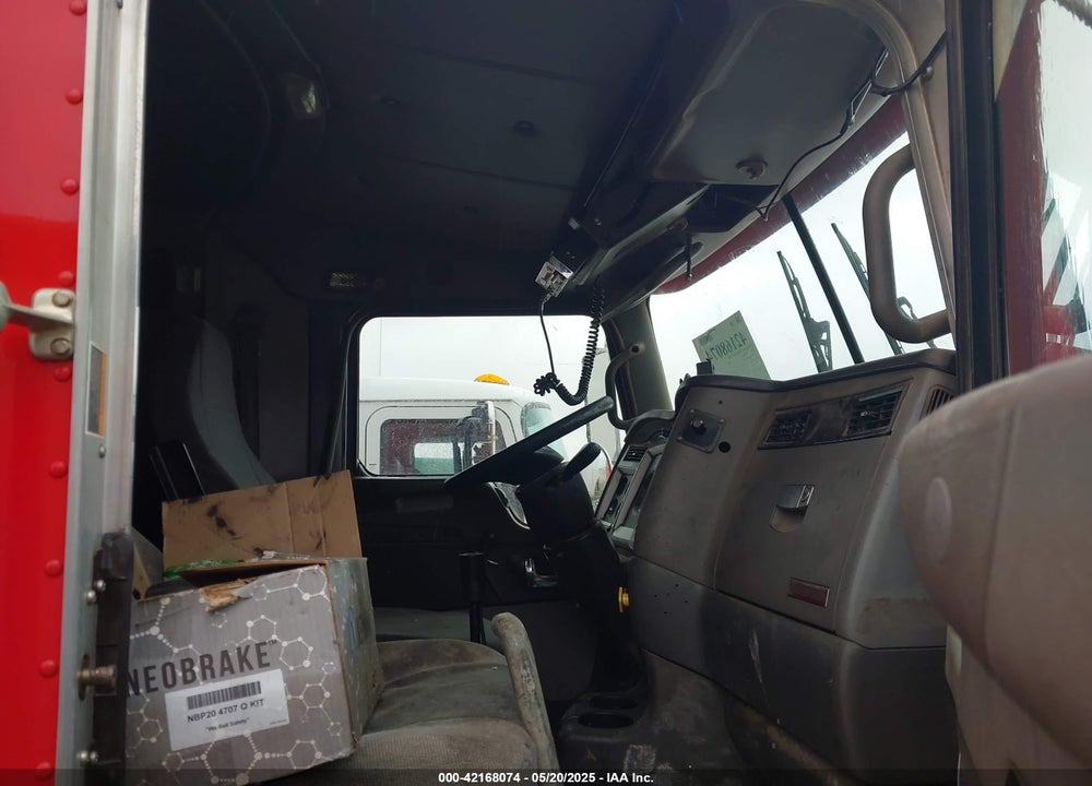 2006 KENWORTH T800 T800 VIN: 1XKDD09X36J139052