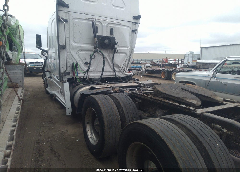 2022 FREIGHTLINER CASCADIA 126 VIN: 1FUJHHDR4NLMX3637