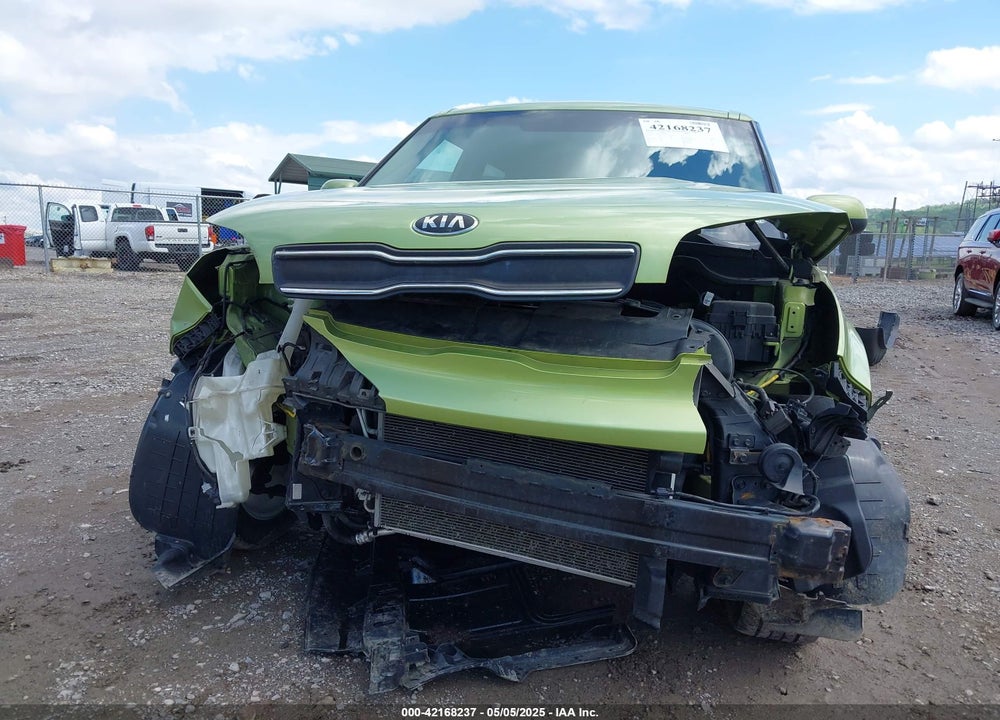 2018 KIA SOUL VIN: KNDJN2A28J7900185
