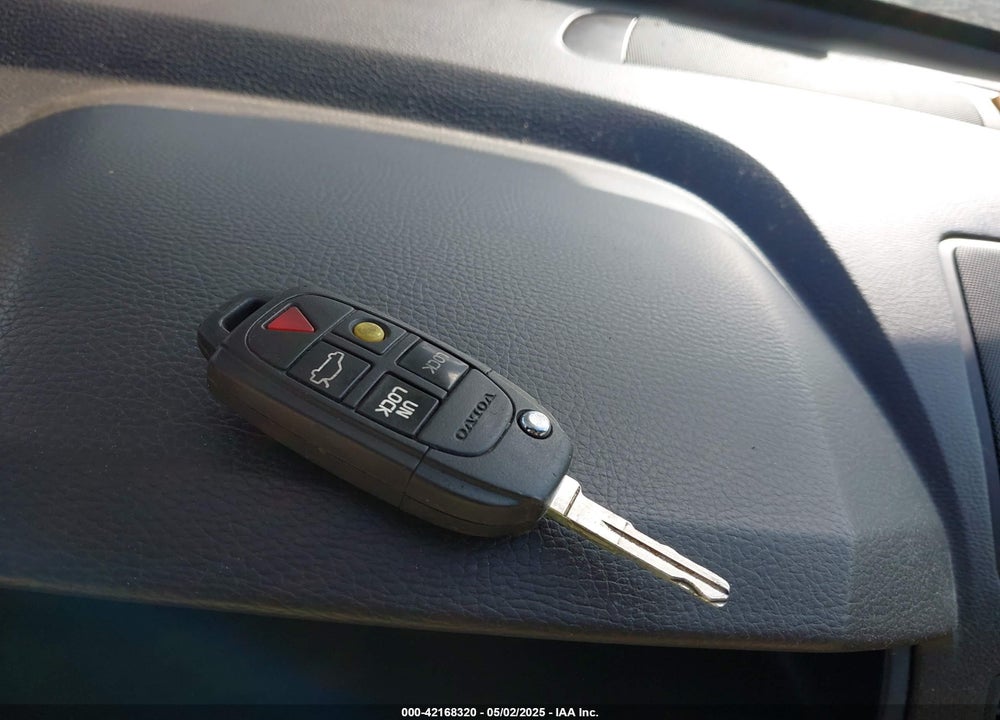 2013 VOLVO XC90 3.2 PLATINUM VIN: YV4952CZ9D1634158