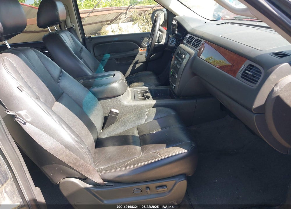 2010 GMC YUKON XL 1500 SLT VIN: 1GKUKKE33AR209759