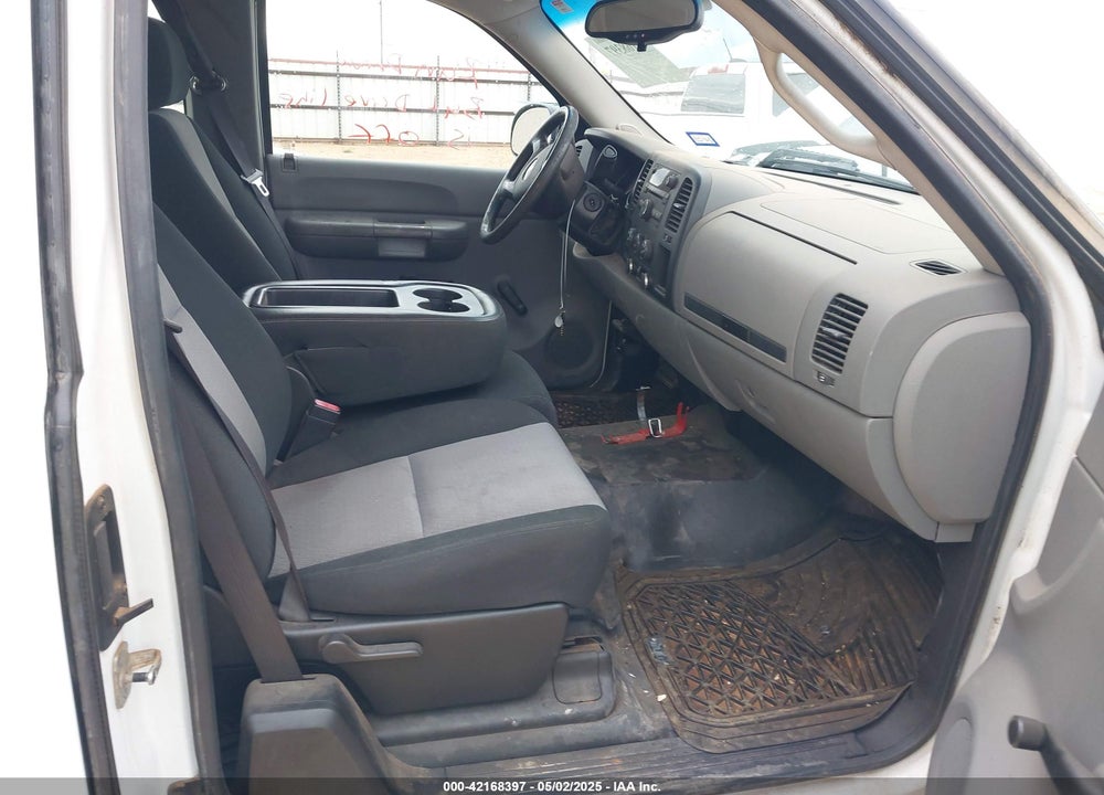 2009 CHEVROLET SILVERADO 1500 VIN: 1GCEC190X9E129613