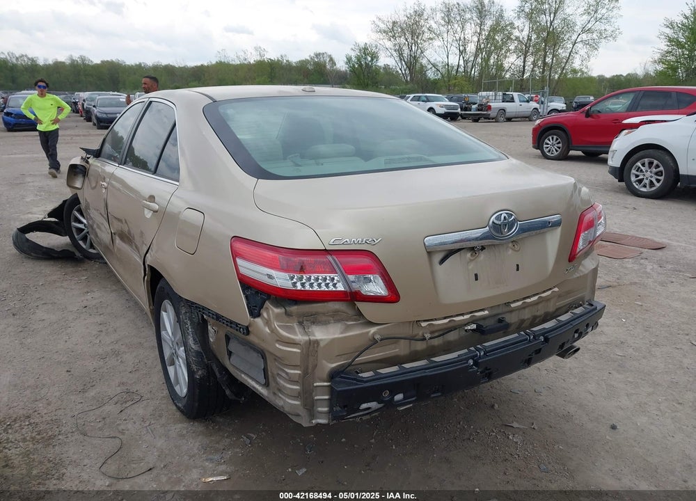 2011 TOYOTA CAMRY XLE VIN: 4T1BF3EK7BU222416