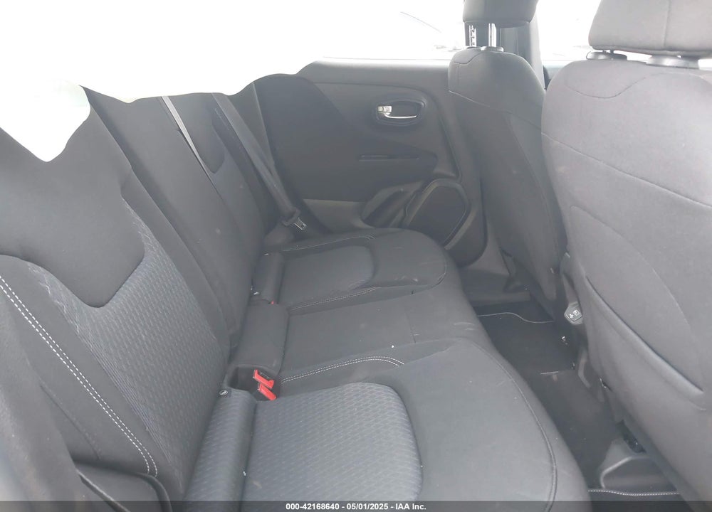 2021 JEEP RENEGADE VIN: ZACNJCBB0MPM51753