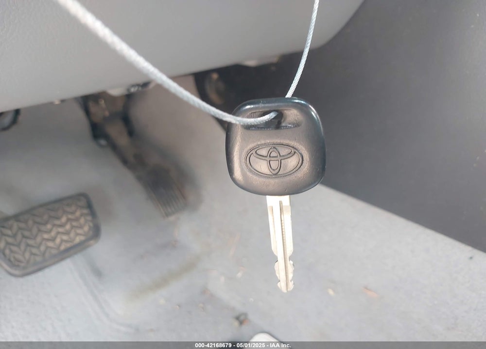 2008 TOYOTA TUNDRA BASE 5.7L V8 VIN: 5TFRV54138X043176