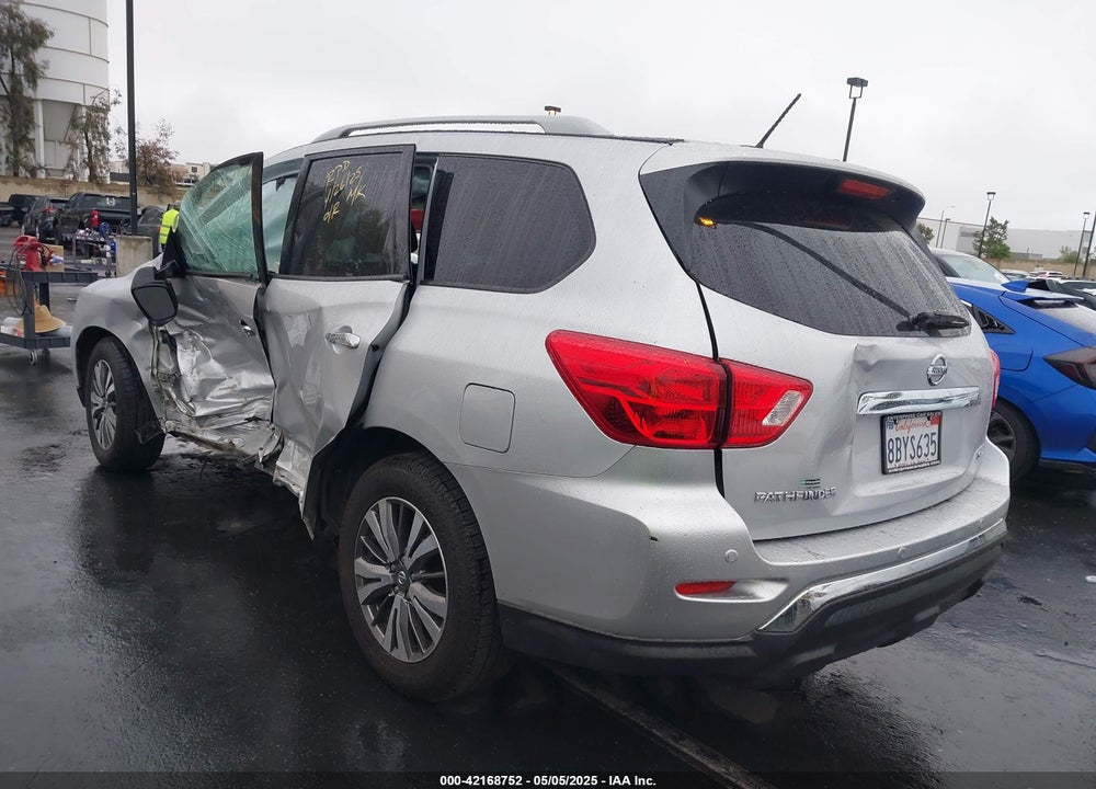 2018 NISSAN PATHFINDER VIN: 5N1DR2MN9JC635058