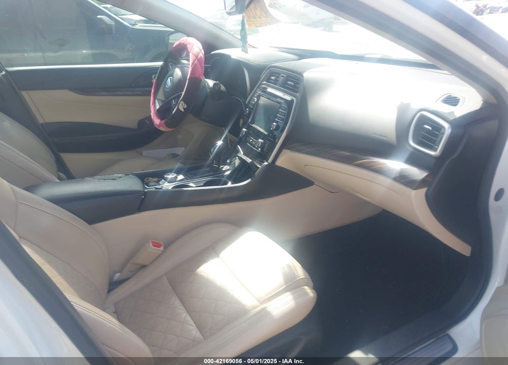 2017 NISSAN MAXIMA VIN: 1N4AA6AP7HC453242