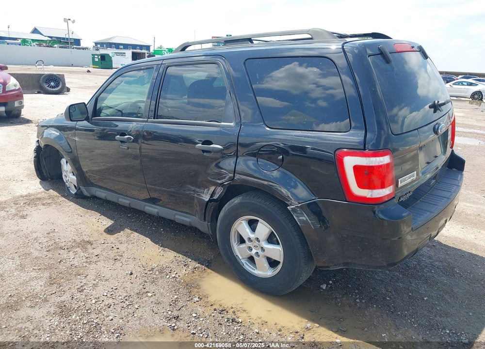 2010 FORD ESCAPE VIN: 1FMCU0DG8AKC68126