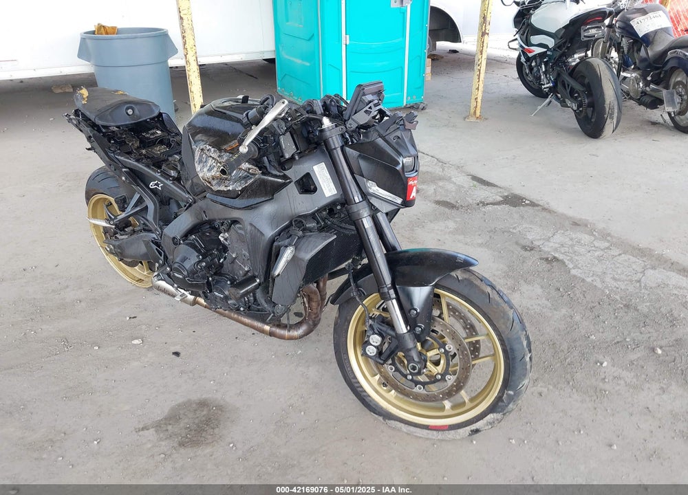 2024 YAMAHA MT09 C VIN: JYARN94Y2RA000419