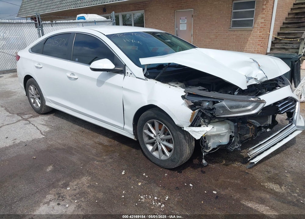 2018 HYUNDAI SONATA VIN: 5NPE24AF1JH608527