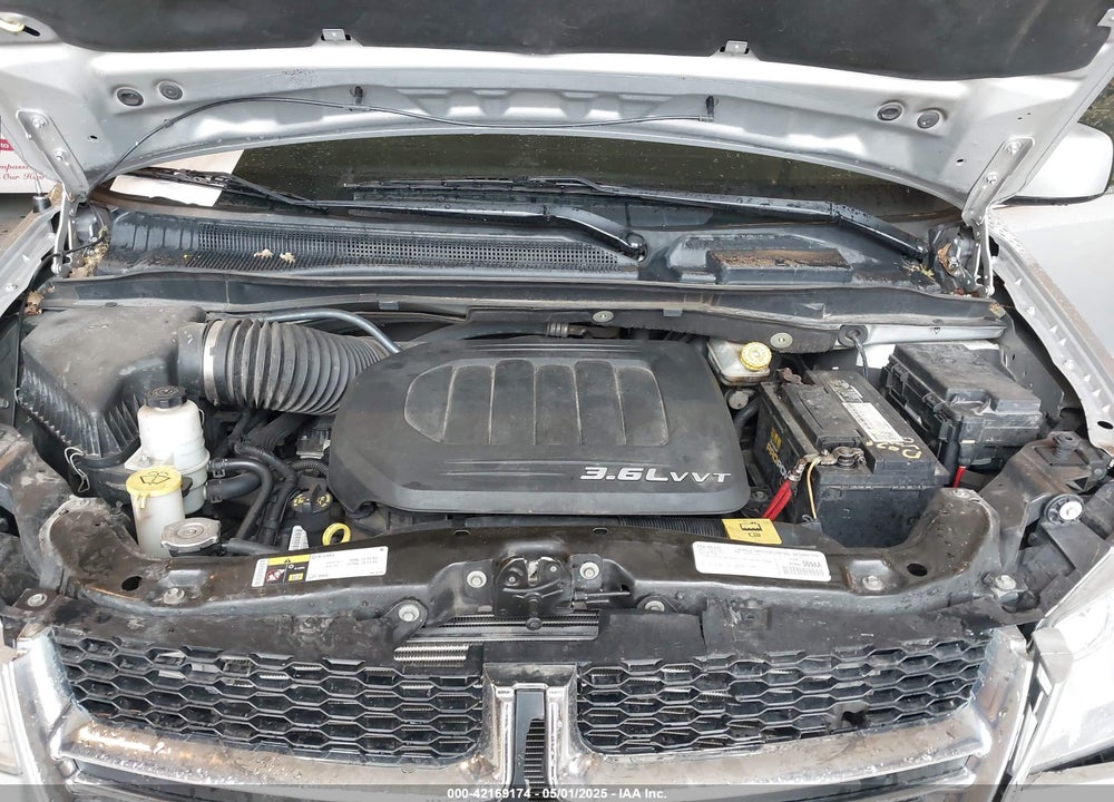 2011 DODGE GRAND CARAVAN VIN: 2D4RN5DG6BR755601