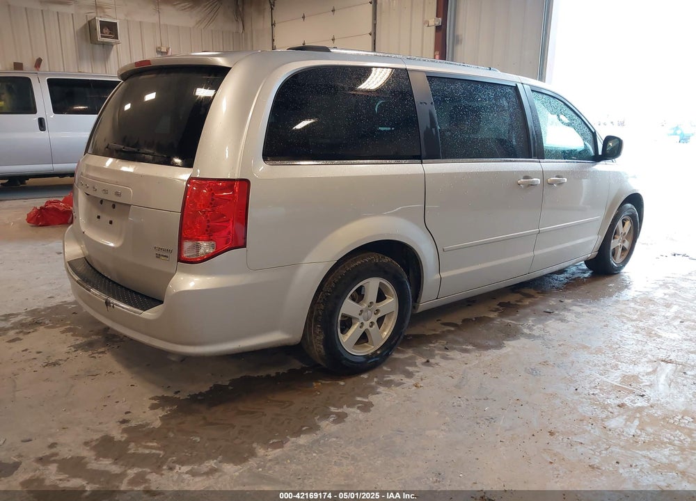 2011 DODGE GRAND CARAVAN VIN: 2D4RN5DG6BR755601