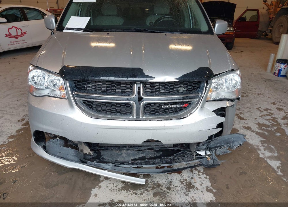 2011 DODGE GRAND CARAVAN VIN: 2D4RN5DG6BR755601