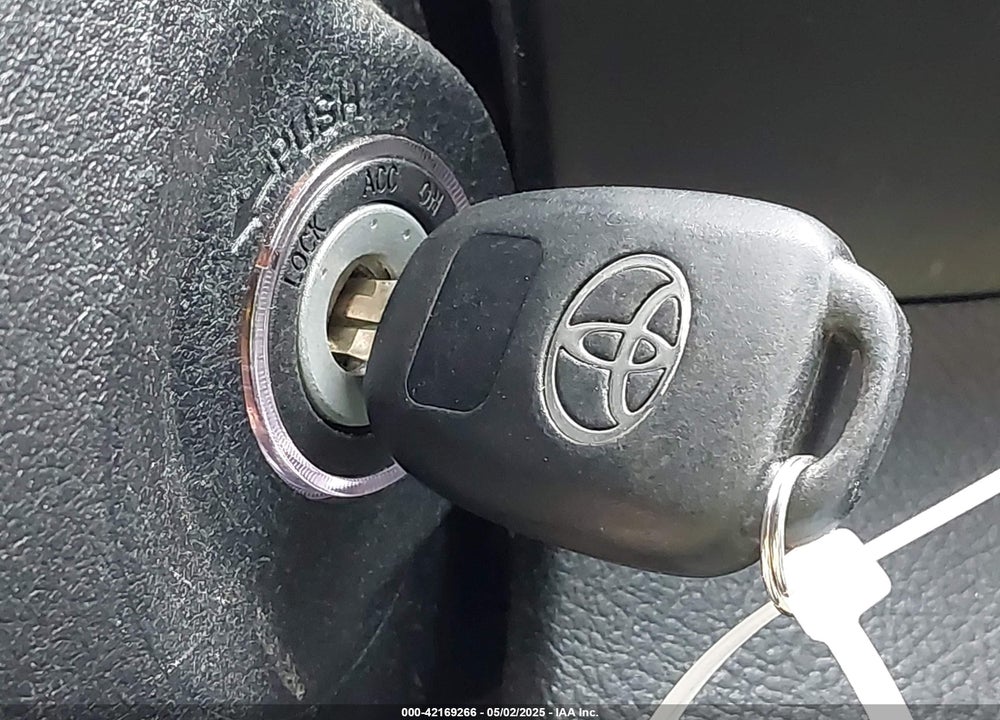 2013 TOYOTA CAMRY SE VIN: 4T1BF1FK5DU235803