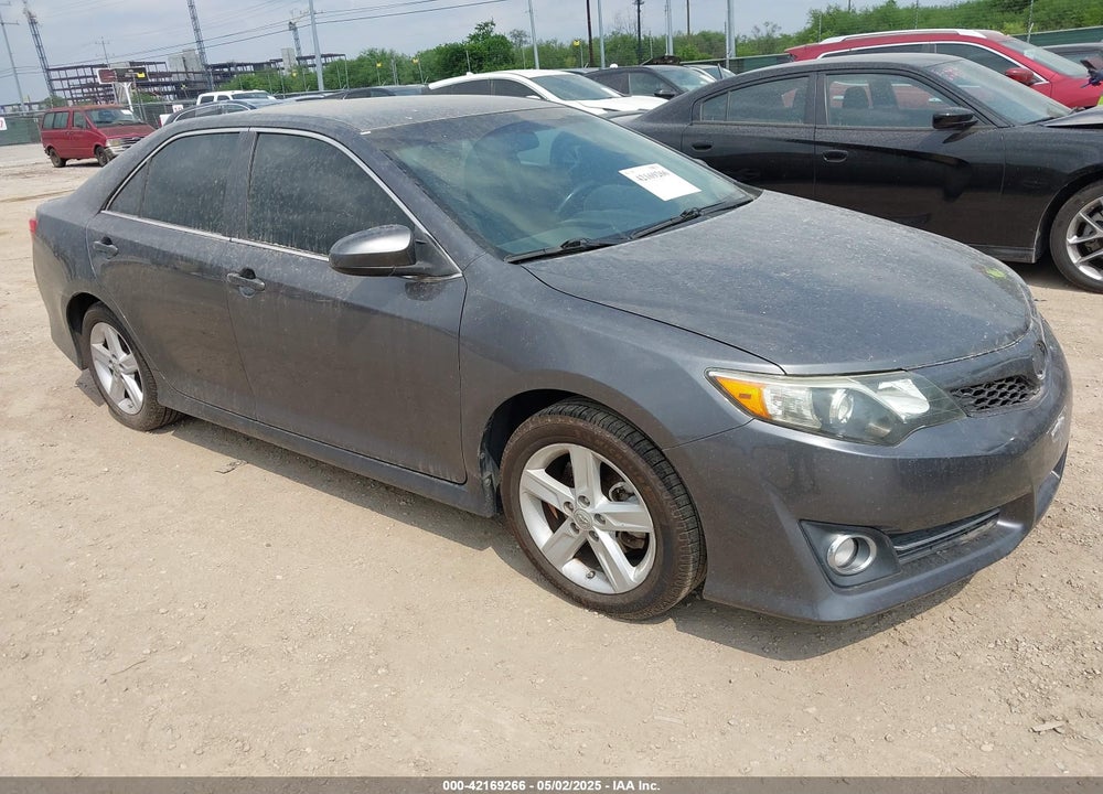 2013 TOYOTA CAMRY SE VIN: 4T1BF1FK5DU235803