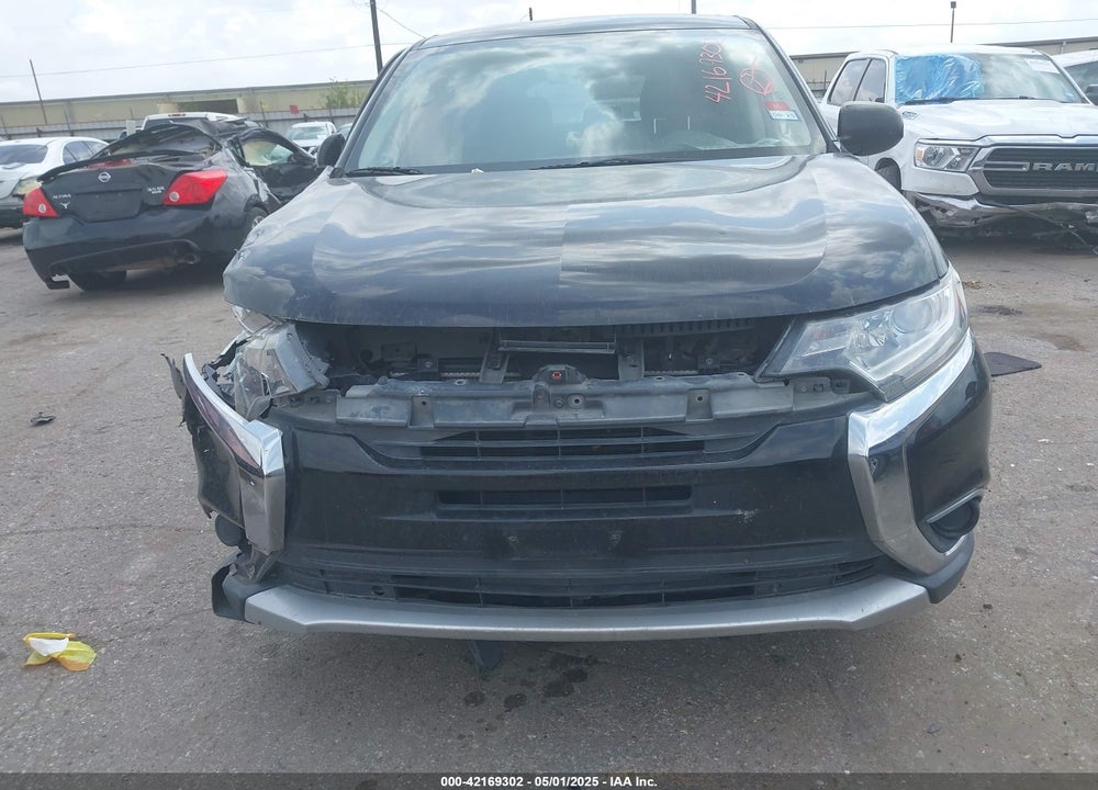 2016 MITSUBISHI OUTLANDER ES VIN: JA4AD2A31GZ045865