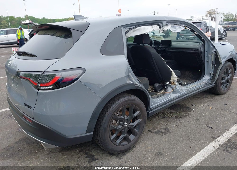 2024 HONDA HR-V VIN: 3CZRZ2H57RM735474
