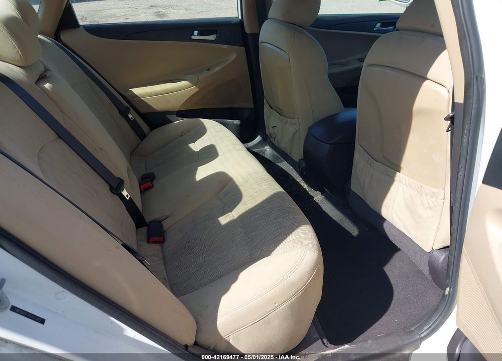 2013 HYUNDAI SONATA GLS VIN: 5NPEB4AC2DH573393