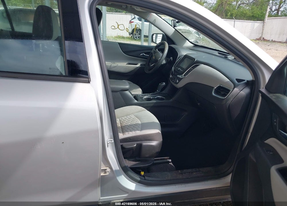 2018 CHEVROLET EQUINOX VIN: 2GNAXREV0J6154927