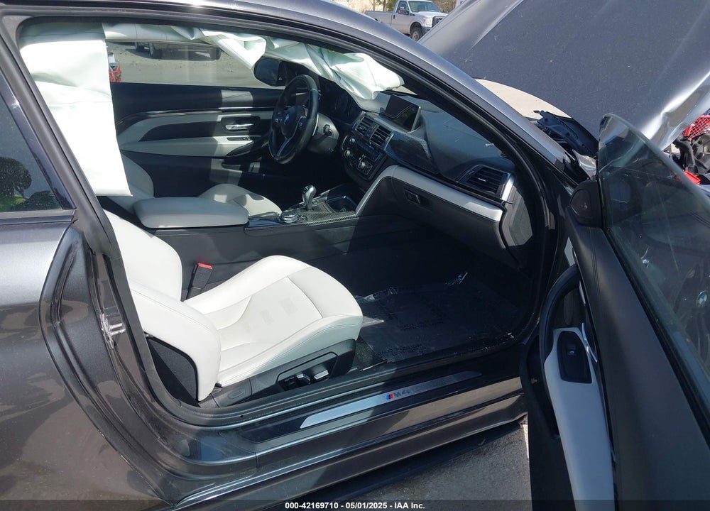 2016 BMW M4 VIN: WBS3R9C53GK337798