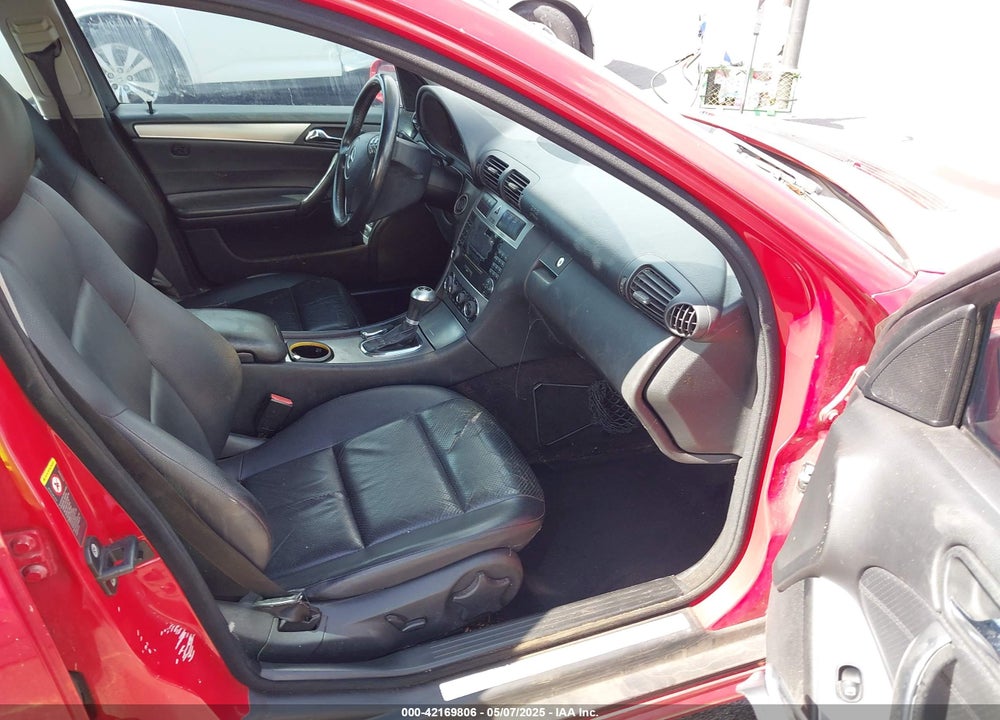 2005 MERCEDES-BENZ C 230 KOMPRESSOR SPORT VIN: WDBRF40JX5A796276