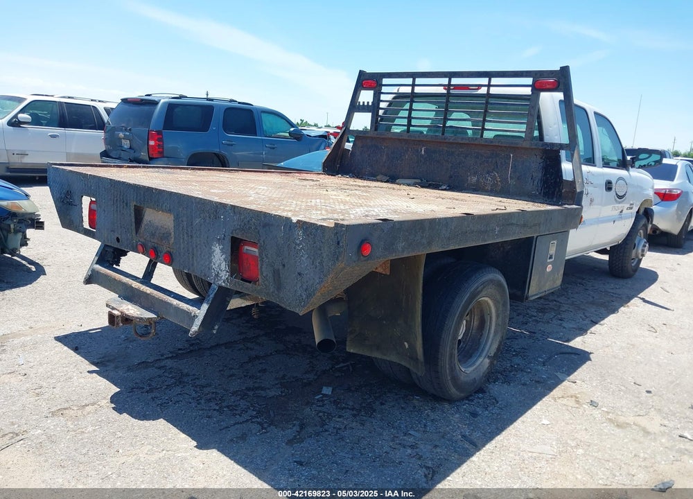 2003 CHEVROLET SILVERADO C3500 VIN: 1GBJC33153F152055