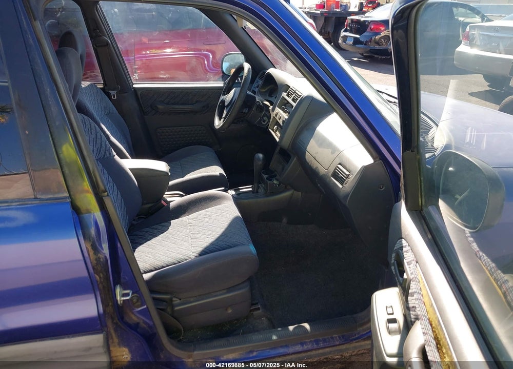 1998 TOYOTA RAV4 VIN: JT3GP10V0W0023657